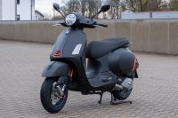 Vespa GTS 125  Supersport Mattschwarz Bayern - Übersee Vorschau