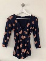 Boden Navy Wrap Floral Blouse - 34 Petite (UK 6P) Hessen - Darmstadt Vorschau