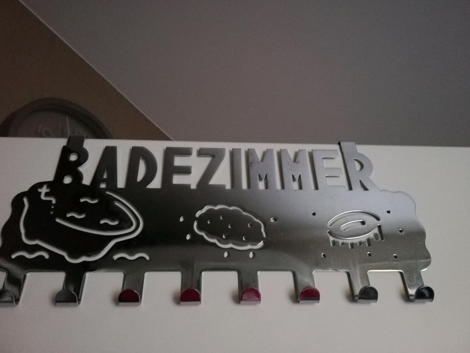 ♥️ NEU ~ Tür Garderobe "BADEZIMMER" ♥️ in Weinböhla