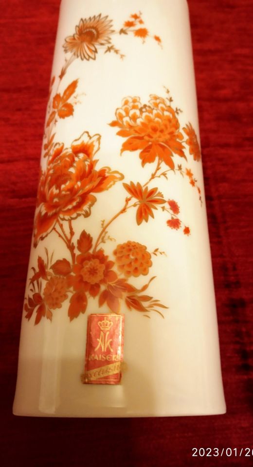 AK Kaiser Vase " Burgund " Florales Design in Bingen