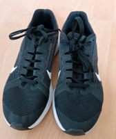 Schwarze Sportschuhe Nike in der Größe 37,5 Niedersachsen - Ganderkesee Vorschau