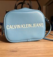 Kleine Handtasche von CALVIN KLEIN JEANS in hellblau. Sachsen-Anhalt - Köthen (Anhalt) Vorschau