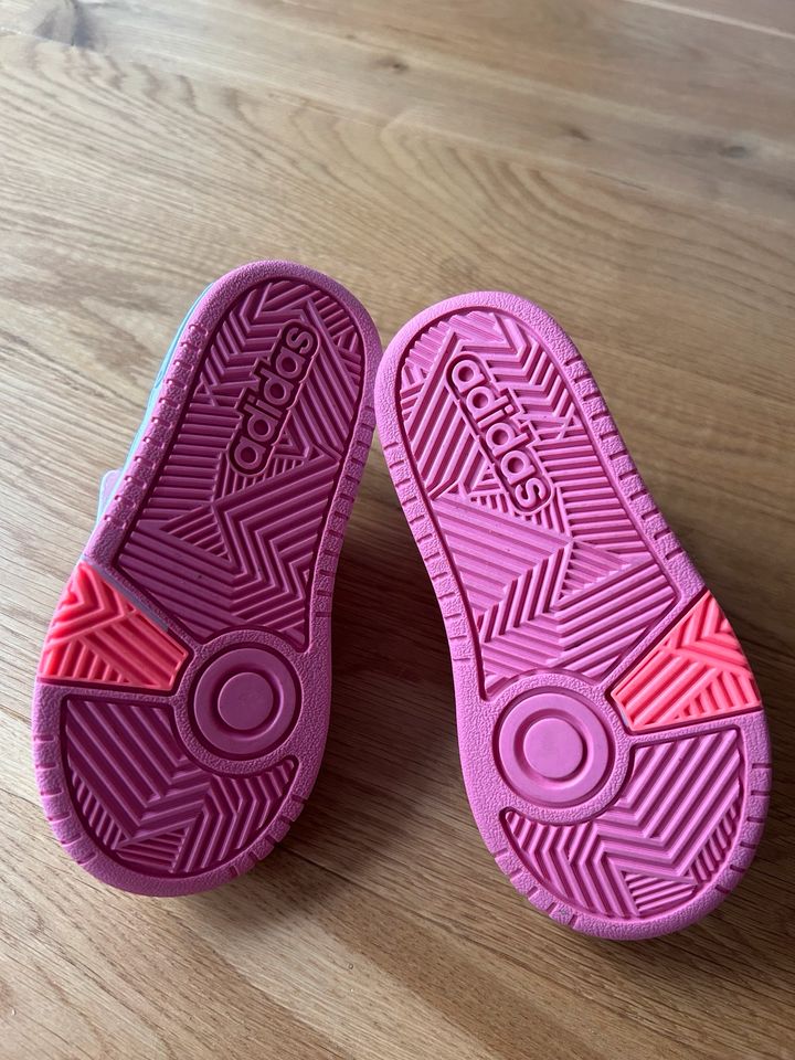 Adidas Mädchen Schuhe Sneaker Größe 27 NEU in Bremen