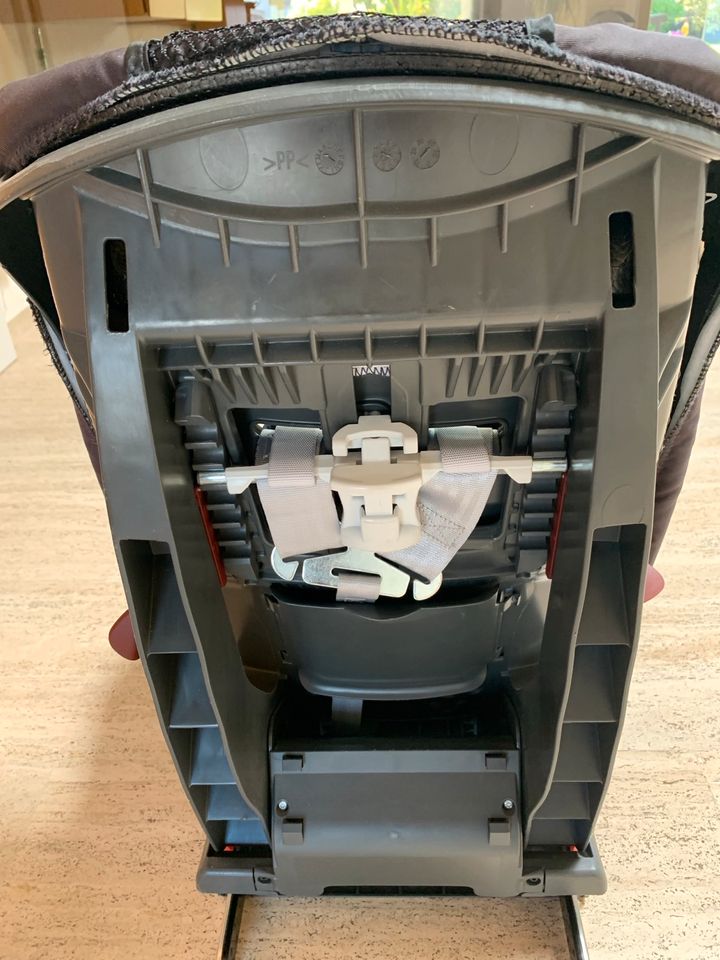 Römer Kinder Autositz Isofix 9-18kg in Heilbronn