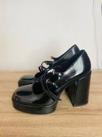 Plateau Pumps mit Riemen – Gr. 40 – Schwarz, Lackoptik Nordrhein-Westfalen - Paderborn Vorschau