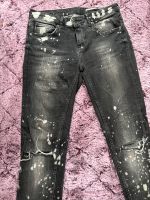 Zara Jeanshose schwarz mit weißen Sprenkel Gr. 38 Düsseldorf - Unterrath Vorschau