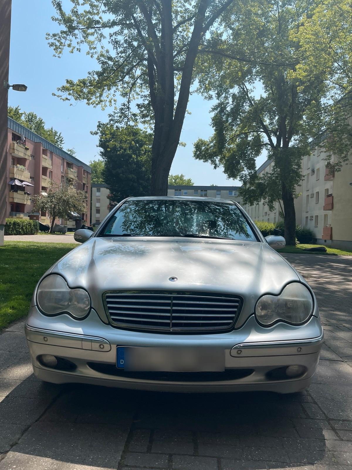 Abbildung des Autos Mercedes-Benz C200 Kompr…
