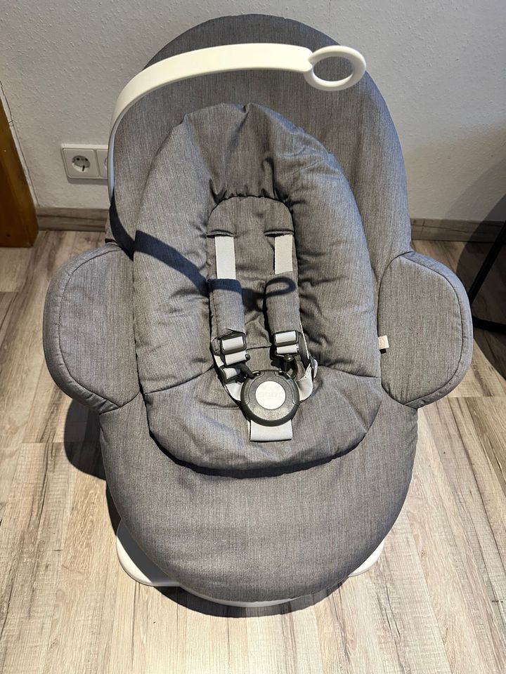 Stokke Steps Bouncer/Wippe 2022 inkl. New Born Einsatz in Halver