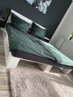 Palettenbett Holzbett Bett 160x200 cm Holz weiß Sachsen - Oelsnitz / Vogtland Vorschau