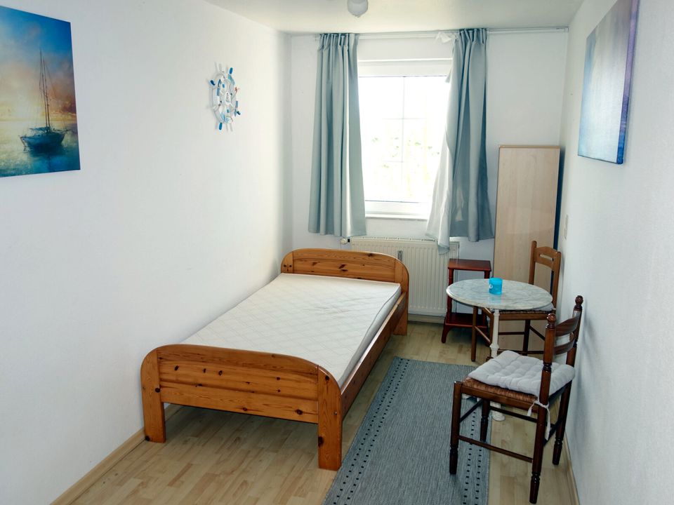 Deichlage zwischen Friedrichskoog und Friedrichskoog-Spitze: 4-Zimmer Maisonette-Wohnung im 1. OG in Friedrichskoog