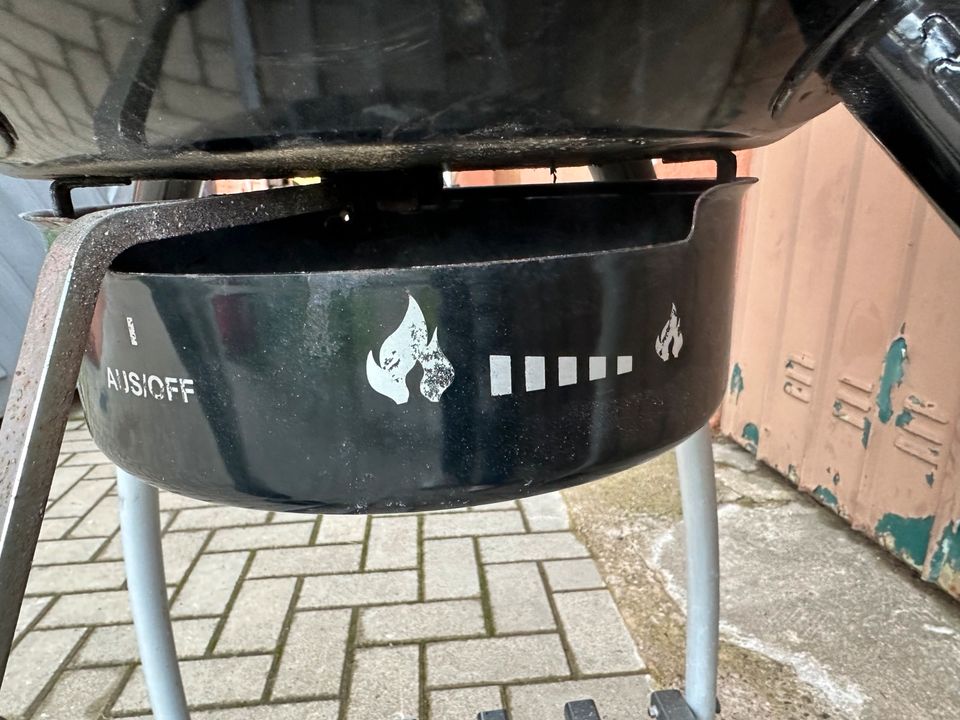 Rösle Kugelgrill Holzkohlegrill in Einbeck