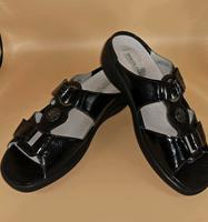 Neuwertig ungenutzte Waldläufer Leder Sandalen  37,5, 4,5 Rheinland-Pfalz - Boppard Vorschau