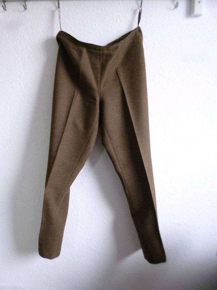 Anzug-Hose mit Bügelfalte, Größe 38 in Estorf