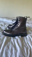 Dr. Martens Größe 41 metallic grau Thüringen - Jena Vorschau