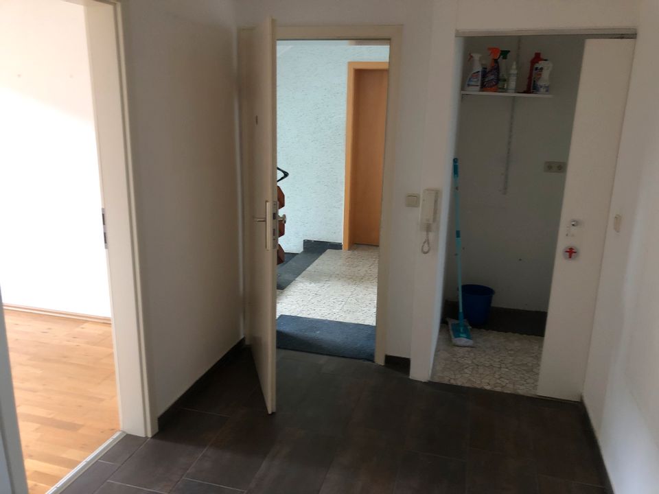 2,5 Zimmer Wohnung mit Balkon und Garage in DU Walsum in Duisburg