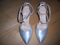 Tanzschuhe Brautschuhe weißer Satin Gr. 36 Niedersachsen - Hessisch Oldendorf Vorschau