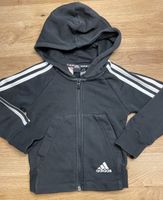 Adidas Kapuzenpulli Zip-Hoodie 110 Bayern - Oberottmarshausen Vorschau