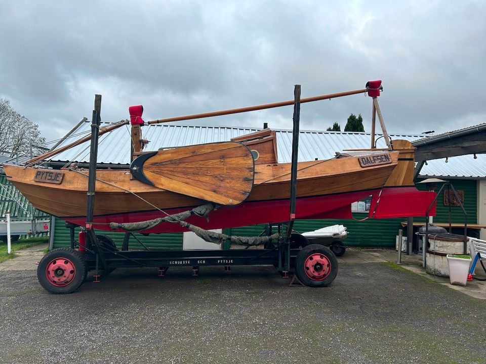 Traditionssegler Holzboot Plattbodenschiff Kajuitschouw 8m in Bremen