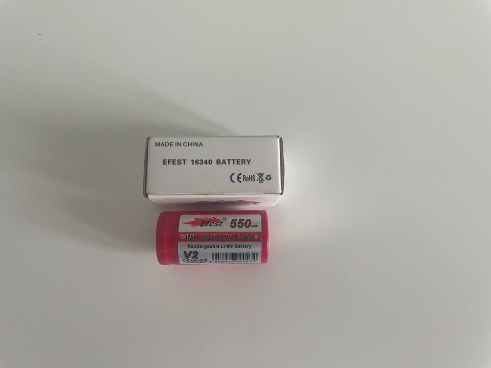 Batterie Akku Efest 16340 550mAh 3,7V in Köln