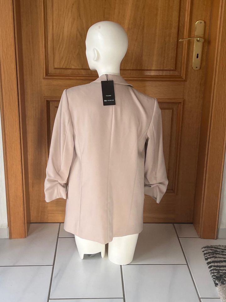 Blazer beige Gr.34 Neu mit Eitikett in Petershagen