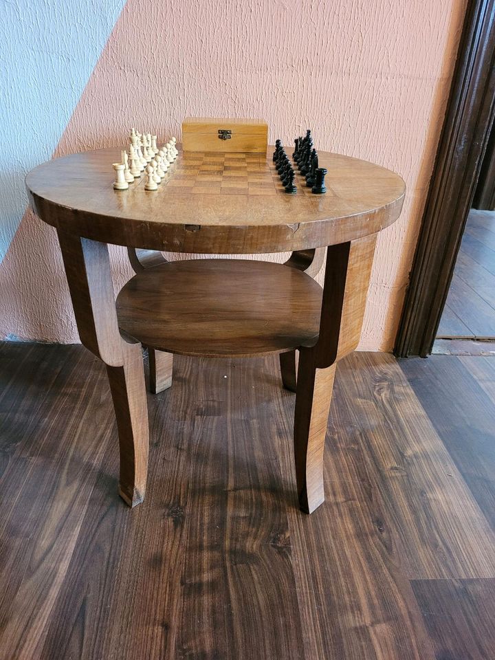 DDR Schachspieltisch komplett mit Spielfiguren Holz in Zeulenroda