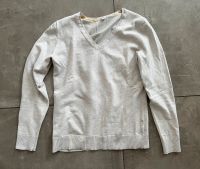 Schöner Creme beige enganliegender Pullover mit V-Ausschnitt Bayern - Buchloe Vorschau