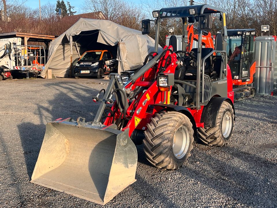 Radlader mieten Klappdach nur 190cm hoch 125 Breit Baumaschinenvermietung in Luhden