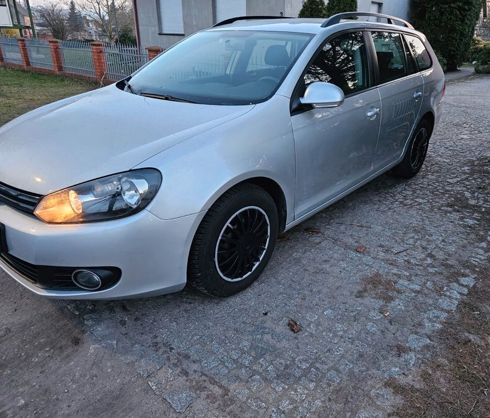 VW Golf 6 1.6TDi, 2010 in Eisenhüttenstadt