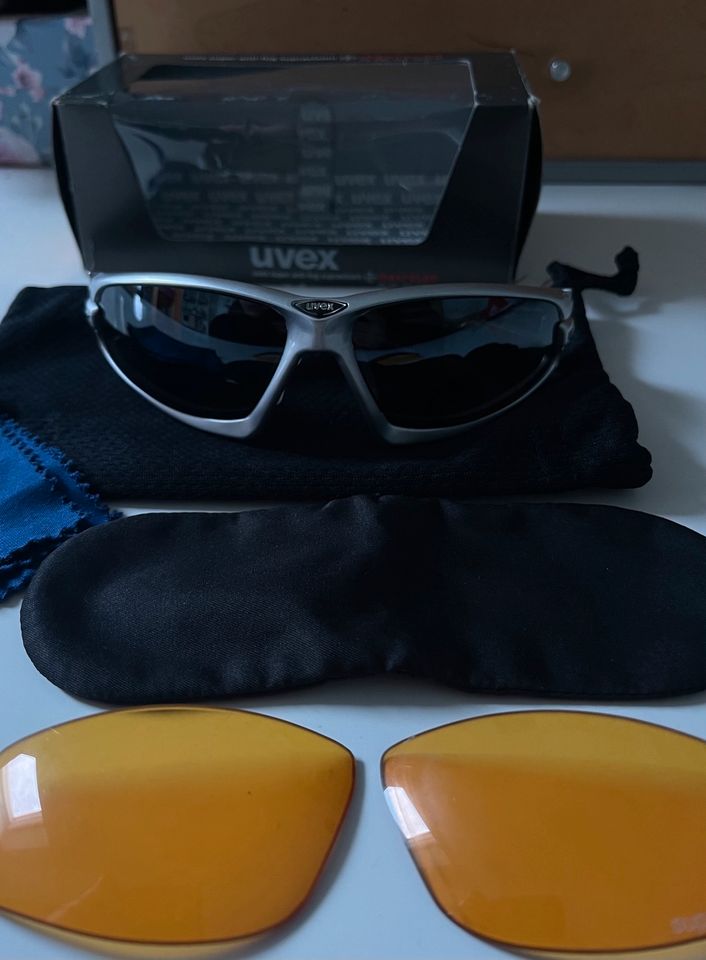 Uvex Sportsonic S Brille OVP Sport mit Ersatzscheiben in Düsseldorf