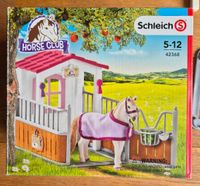 Schleich Pferdebox mit Lusinato Stute 42368 Nordrhein-Westfalen - Solingen Vorschau