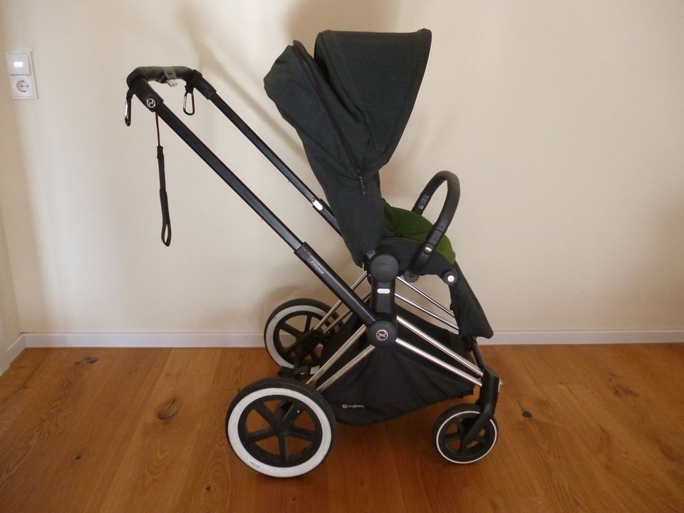 Kinderwagen Cybex Priam & üppiges Zubehör, Cybex Babyschale in Burglengenfeld