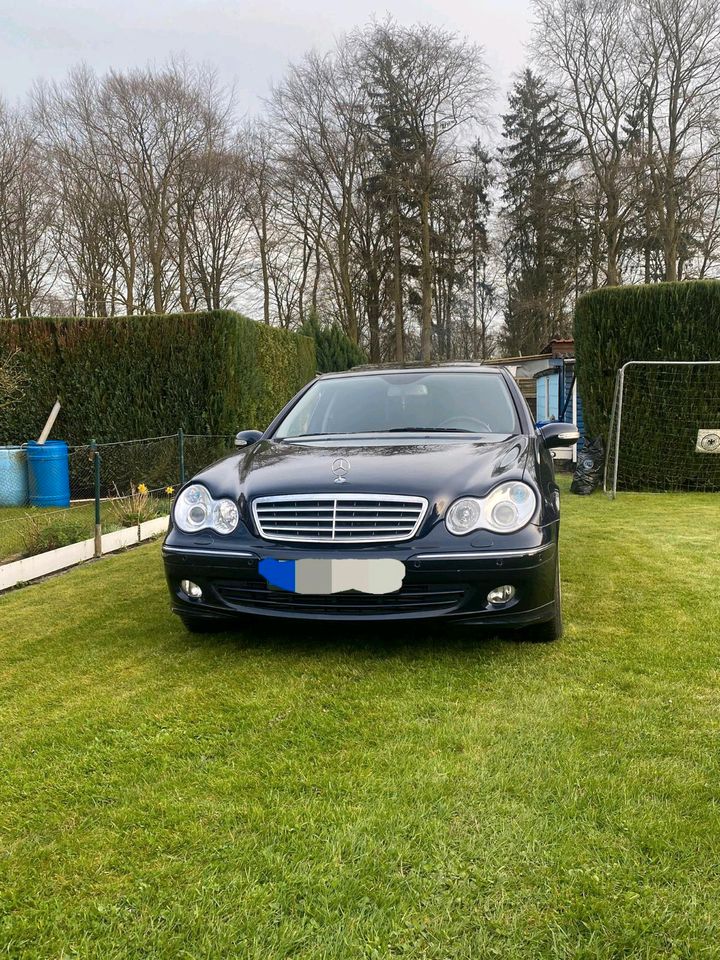 Zu Verkaufen ein gepflegter Mercedes Benz C200 Elegance in Bad Oldesloe