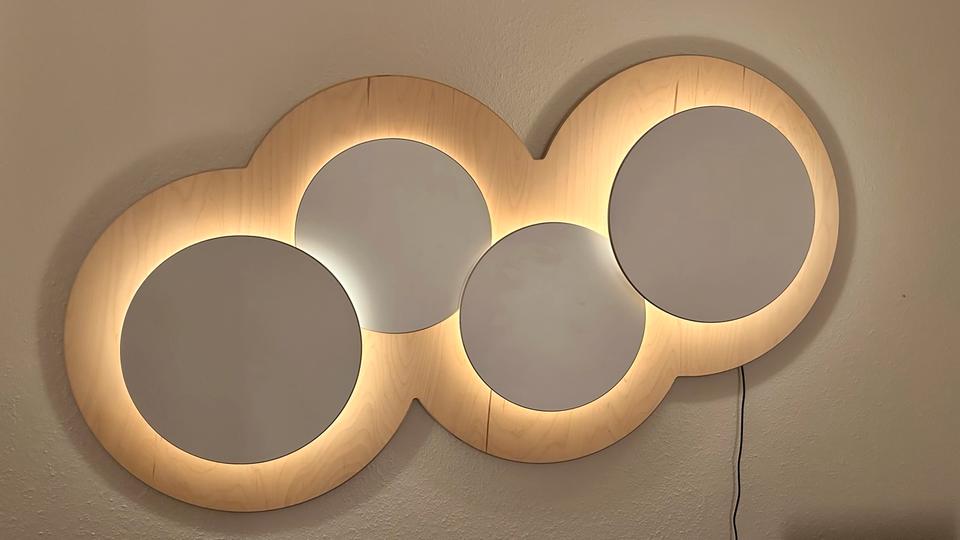 Designerlampe indirekte Beleuchtung Philips Hue Lightstrip in Kiel
