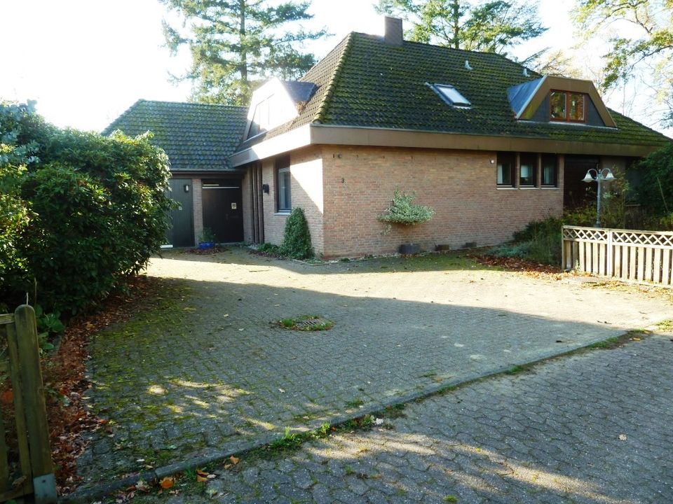 Einfamilienhaus, provisionsfrei, schöner Garten, zentrale Lage in Selsingen