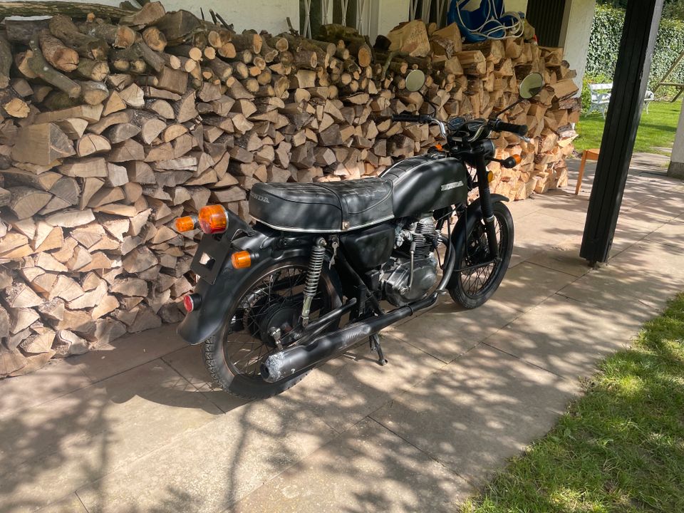 Honda CB 125 B6 - Erleben Sie die Freiheit auf zwei Rädern! in Königstein im Taunus