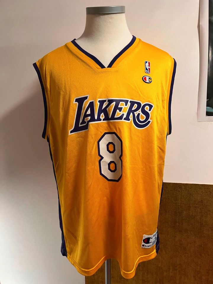 Lakers Kobe Bryant Trikot 8 Champion Gr. L 44 Top Vintage in Hamburg