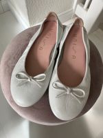 Unisa Damen Mädchen Schuh Pumps Ballerina Konfirmation Sneaker Niedersachsen - Wedemark Vorschau