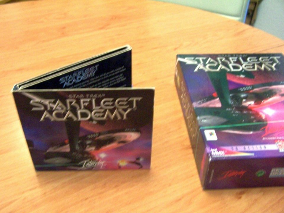 Rarität Star Trek Starfleet Academy BigBox + OVP + Anleitung 5 CD in Chemnitz