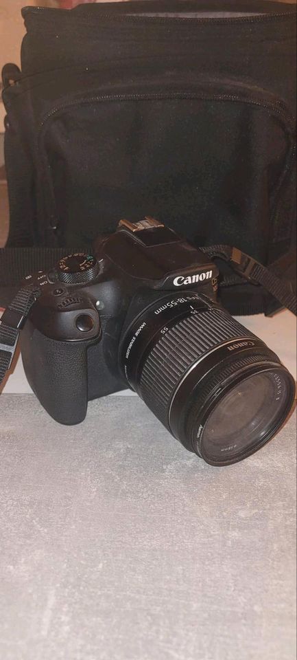 Canon Kamera EOS1300D in Schlüchtern