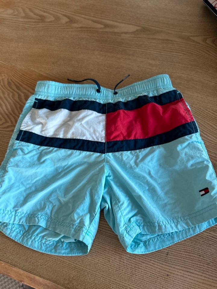 Tommy Hilfiger Badehose Gr 140 in Großbottwar