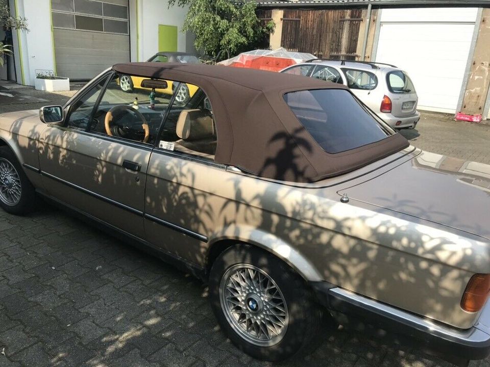 BMW e30 Cabrio Verdeck inklusive Montage Sattlerei in Dortmund