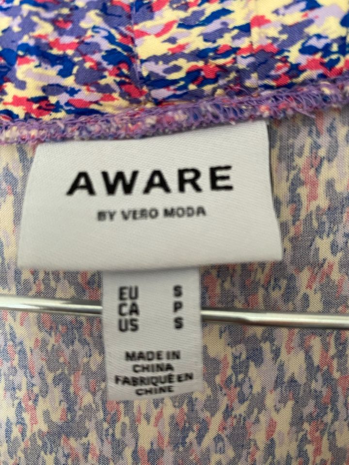 Aware Vero Moda Rüschen Kleid S 36 38 oder M 38 40 in Haltern am See