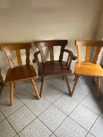 3 antike Holzstühle davon 1 Sesselstuhl Baden-Württemberg - Buggingen Vorschau