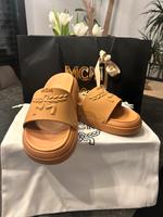 MCM Badelatschen Badeschlappen Slipper 41 braun NEU original Nürnberg (Mittelfr) - Nordstadt Vorschau