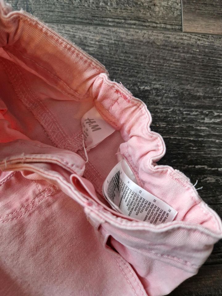 Jeans H&M Gr. 74 rosa Hose in Apen