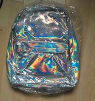 Rucksack Neu ovp metallic Silber Hologramm Holographisch Oil slic Freiburg im Breisgau - Wiehre Vorschau