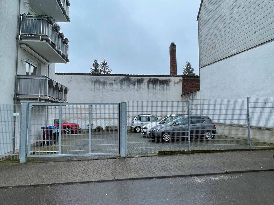 Gesicherter & gepflegter Parkplatz Saarbrücken Burbach in Saarbrücken