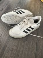 Adidas Turnschuhe Größe 40 2/3 Baden-Württemberg - Künzelsau Vorschau