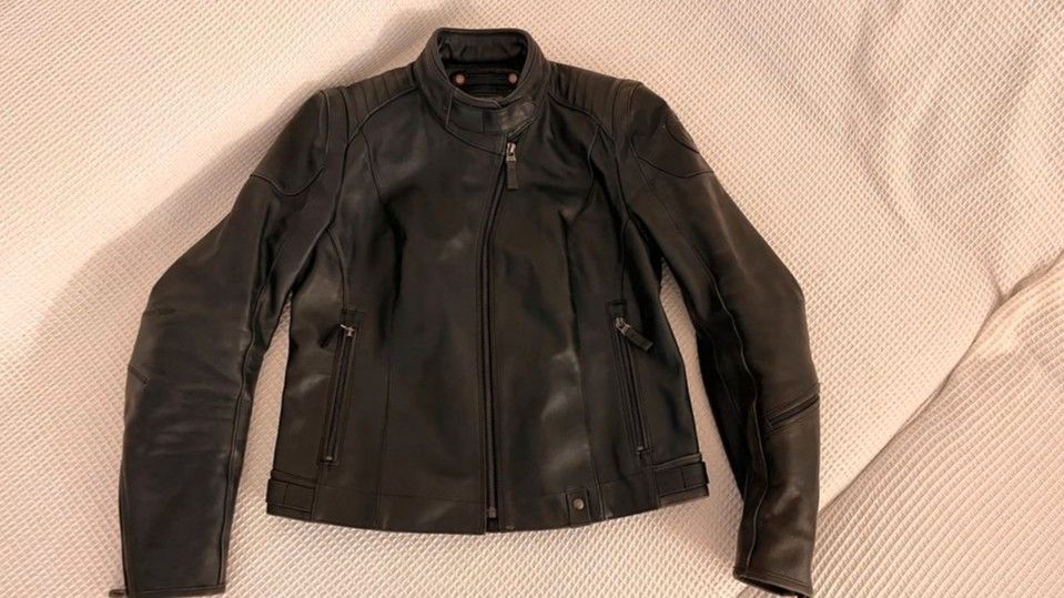 BMW Motorrad Lederjacke DarkNite schwarz Damen Gr. 40 TOP Zustand in Kraiburg am Inn