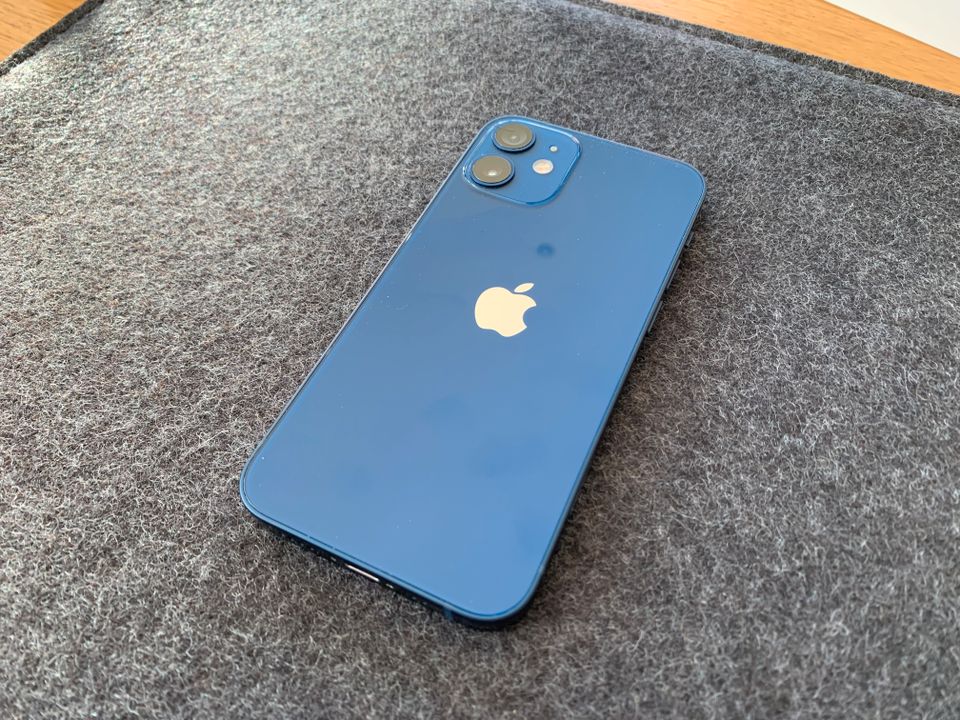 iPhone 12 mini 64 GB blau OVP Panzerglas in Walldorf